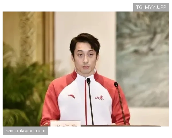 练俊杰家里那个泳池,比我们小区整个儿童乐园还大 练俊杰家里那个泳池,比我们小区整个儿童乐园还大